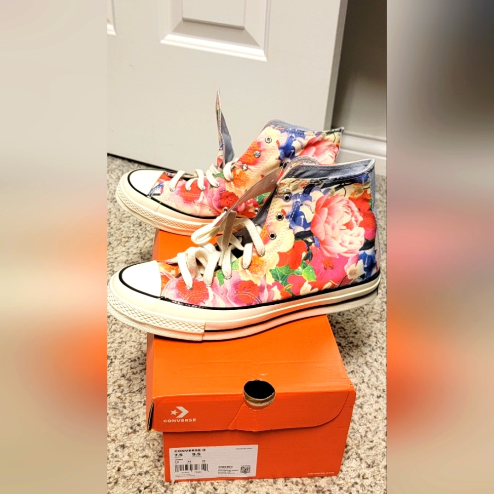 converse heart of the city paris size 9.5